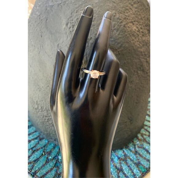 Vintage Solitaire engagement ring, SZ 9, in Silver, Stamped - Picture 1 of 4